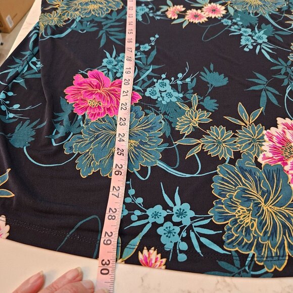 Susan Graver Tunic Top 1X Floral Long Sleeve Black Multicolor Stretchy - Picture 8 of 8